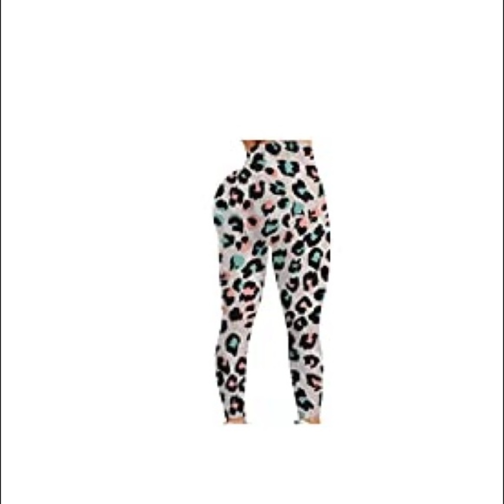 Cheetah print scrunch leggings